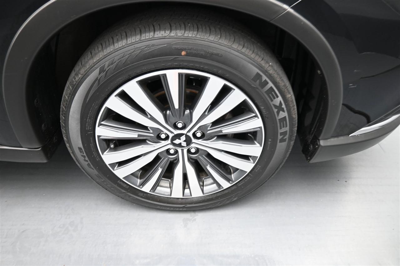 Mitsubishi Outlander SE 2WD 2020