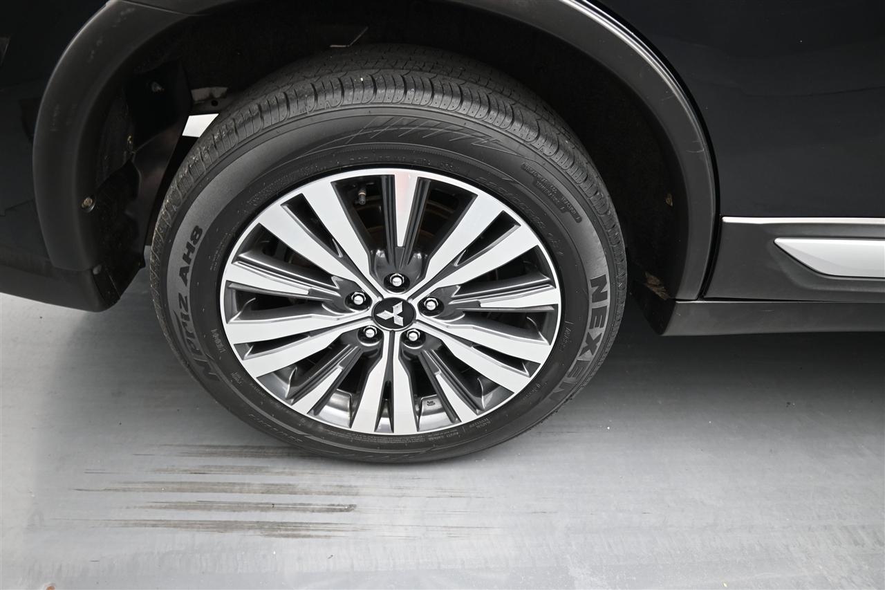 Mitsubishi Outlander SE 2WD 2020