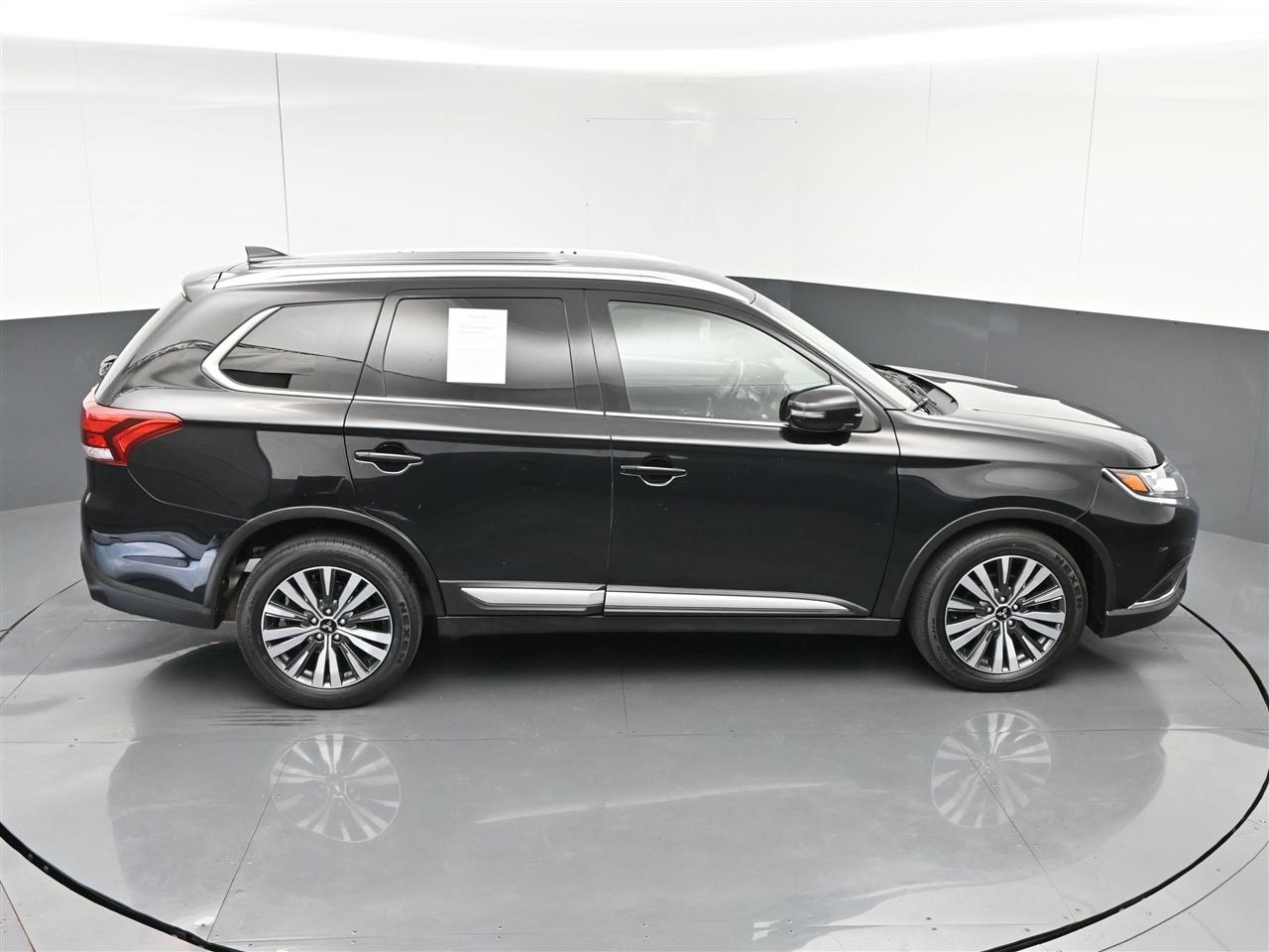 Mitsubishi Outlander SE 2WD 2020