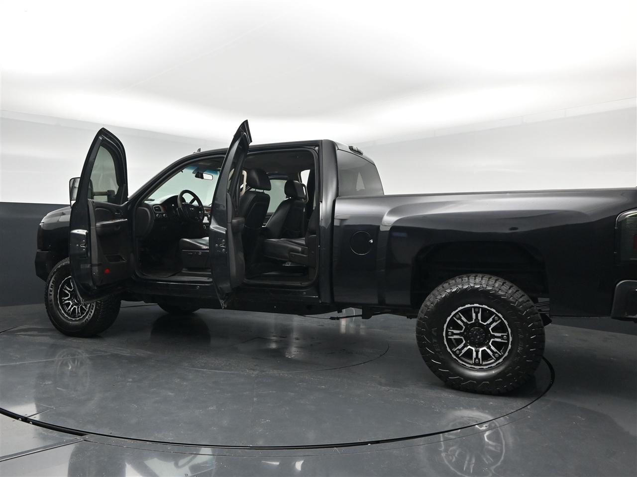 Chevrolet Silverado 2500HD LTZ Crew Cab Long Box 4WD 2009
