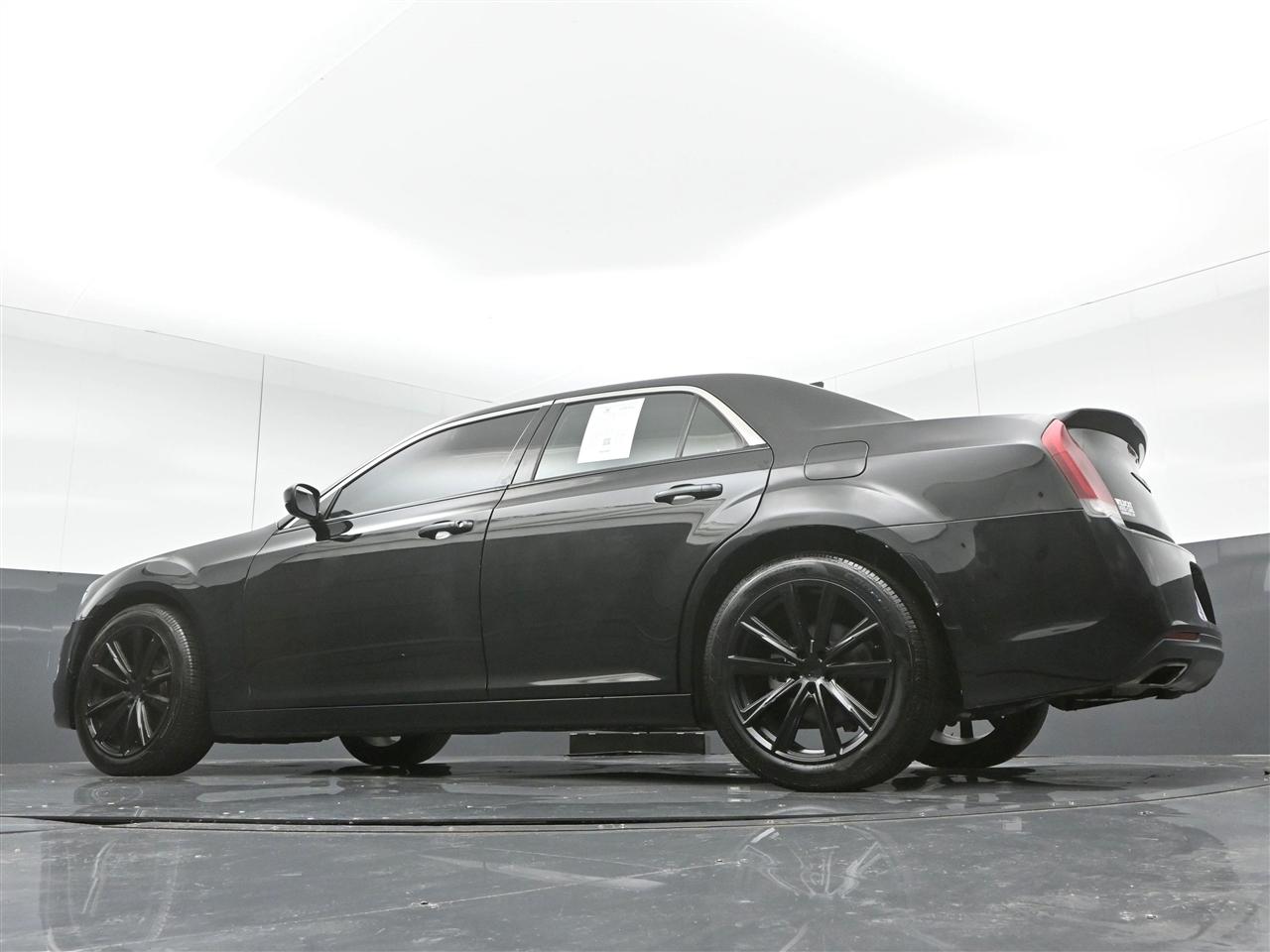 Chrysler 300 Touring 2021