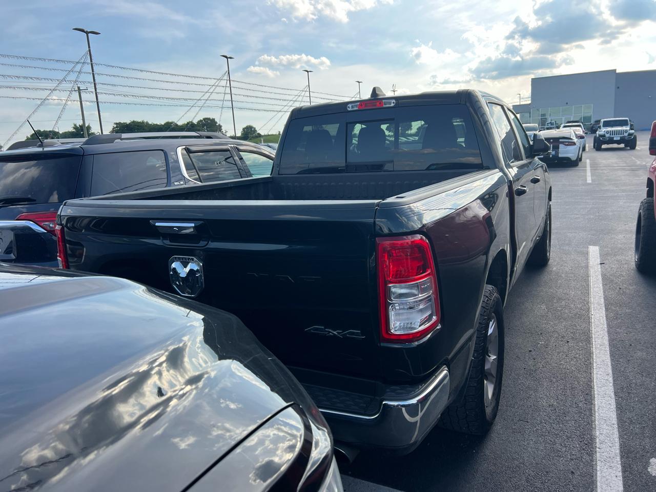 RAM 1500 Big Horn Crew Cab SWB 4WD 2019
