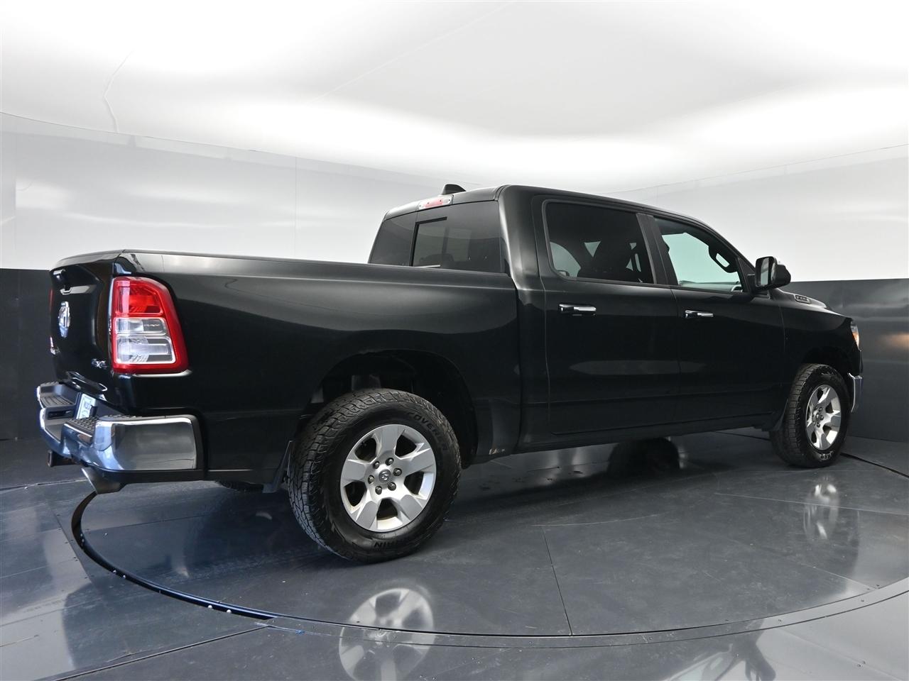 RAM 1500 Big Horn Crew Cab SWB 4WD 2019