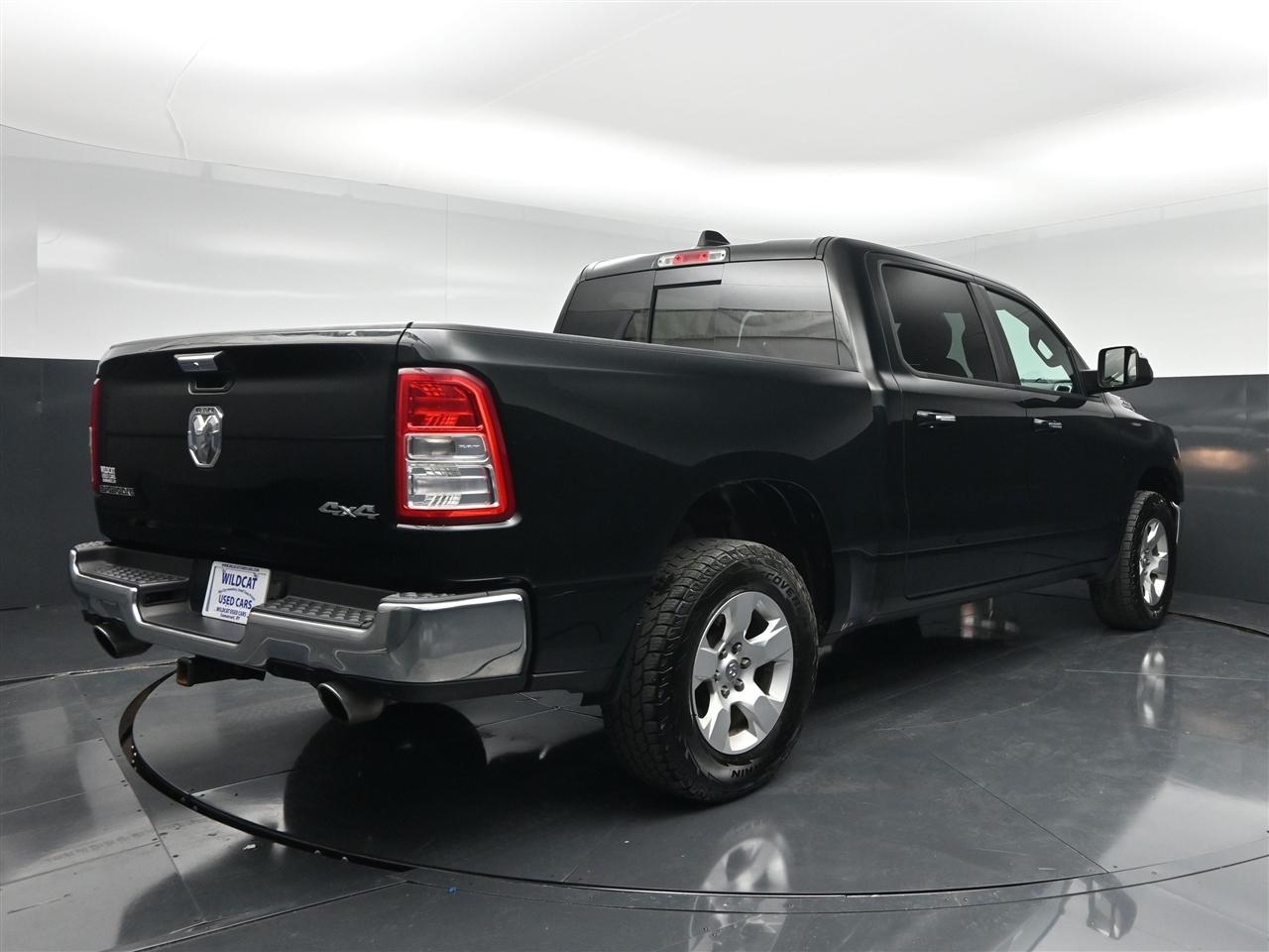 RAM 1500 Big Horn Crew Cab SWB 4WD 2019