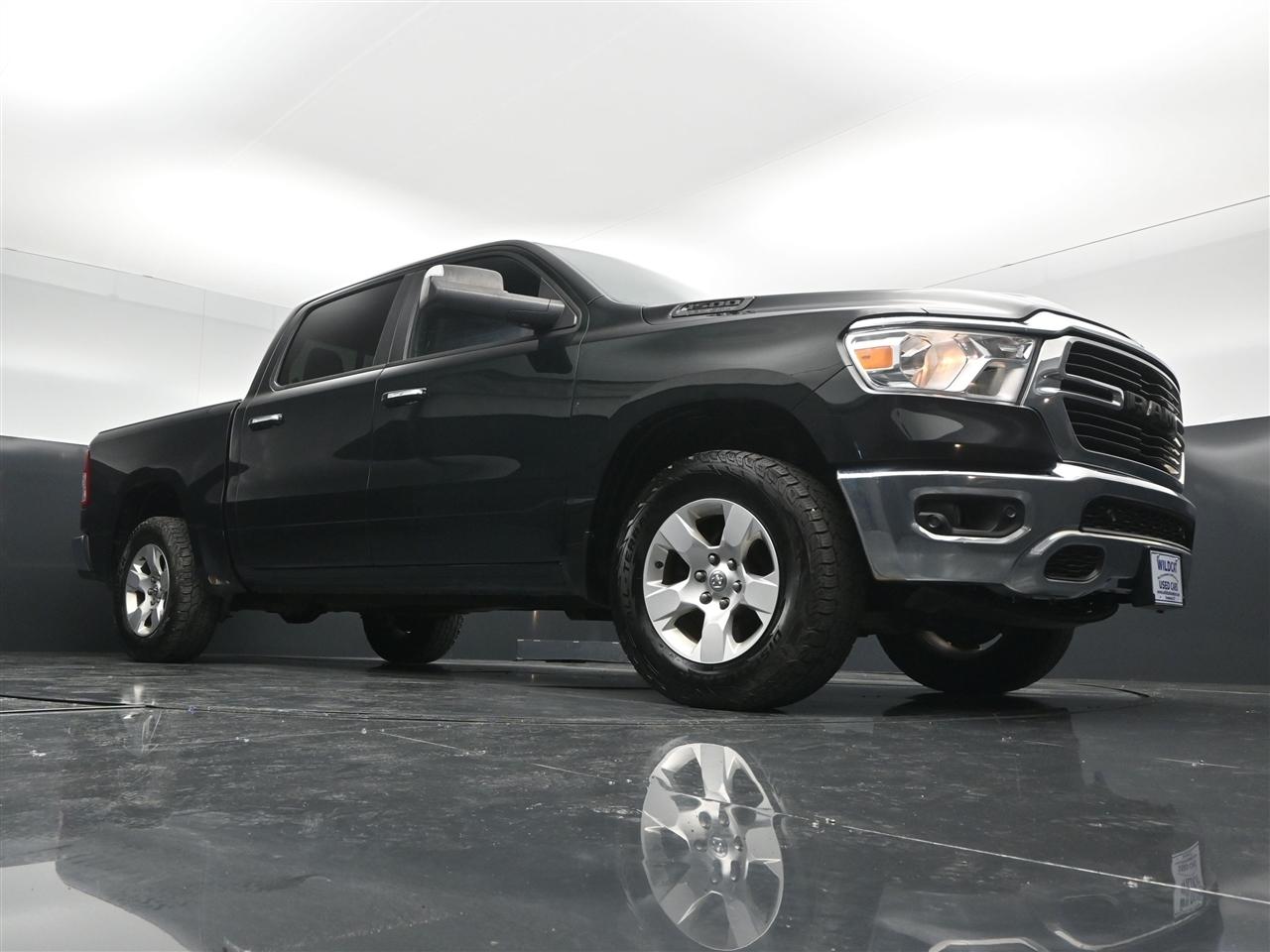 RAM 1500 Big Horn Crew Cab SWB 4WD 2019