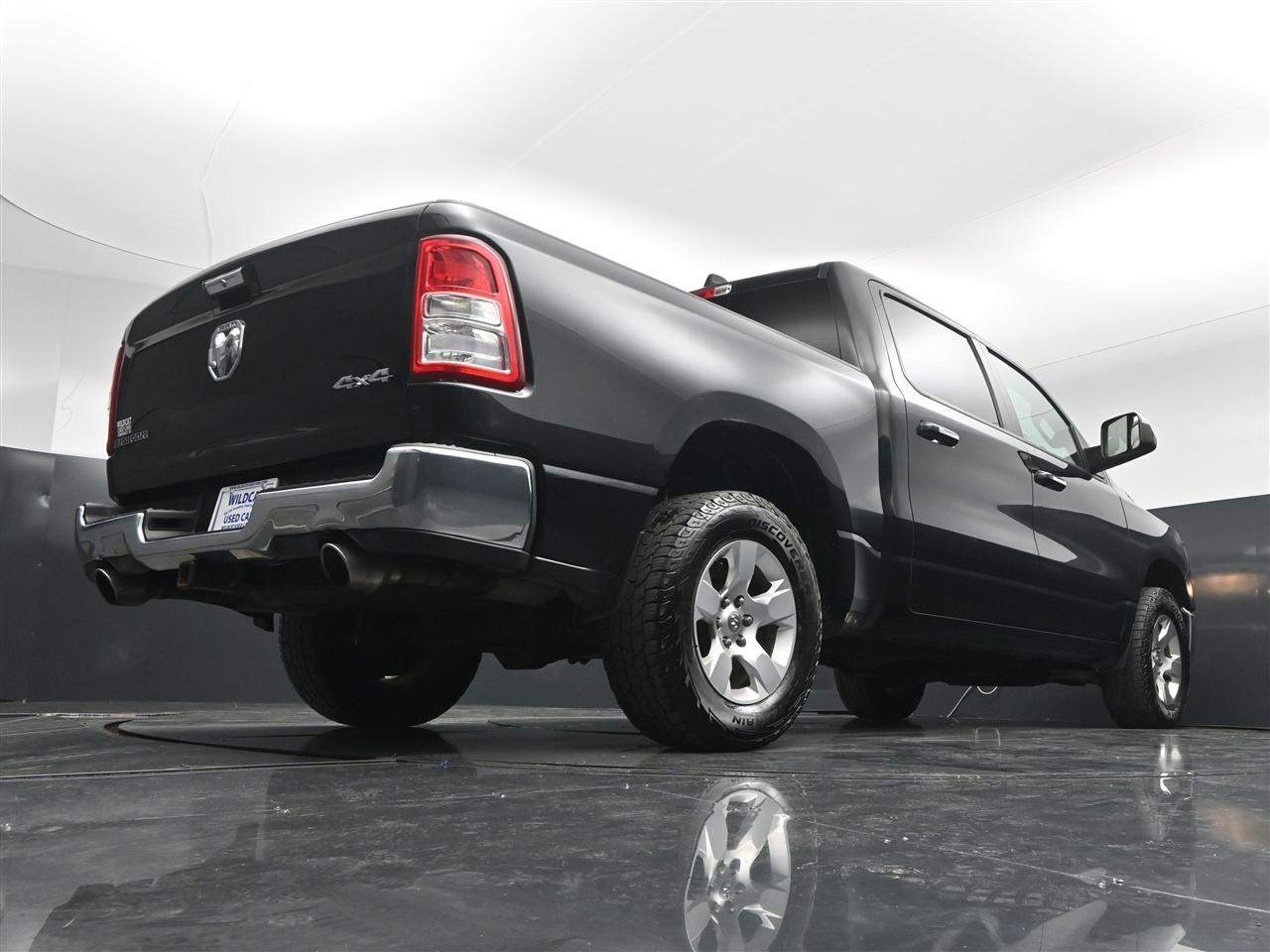 RAM 1500 Big Horn Crew Cab SWB 4WD 2019