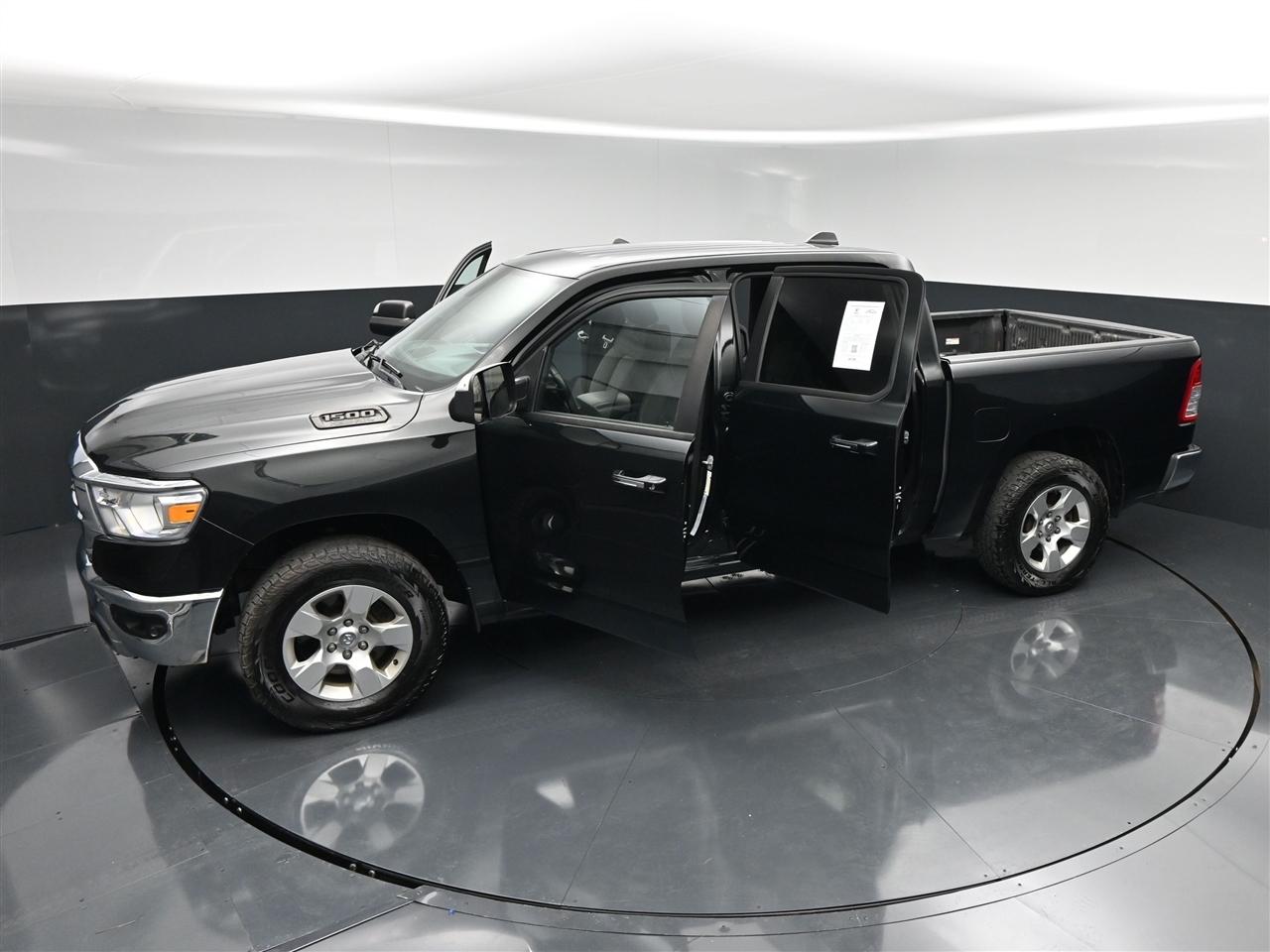 RAM 1500 Big Horn Crew Cab SWB 4WD 2019