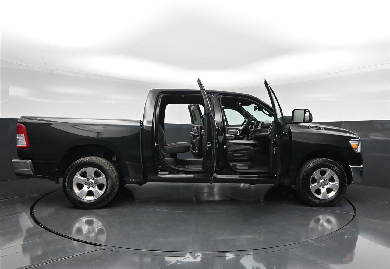 RAM 1500 Big Horn Crew Cab SWB 4WD 2019