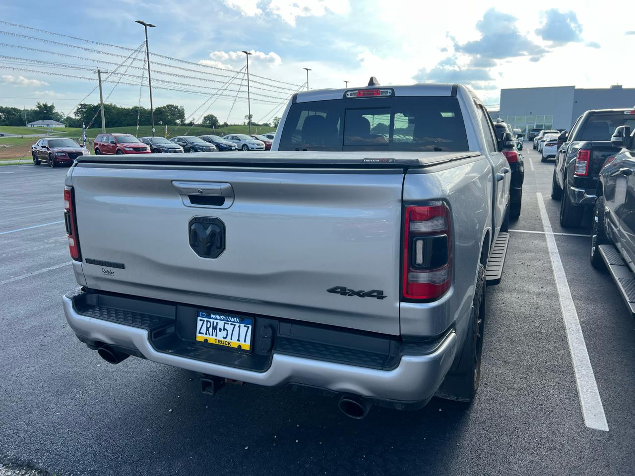 RAM 1500 Big Horn Crew Cab LWB 4WD 2021