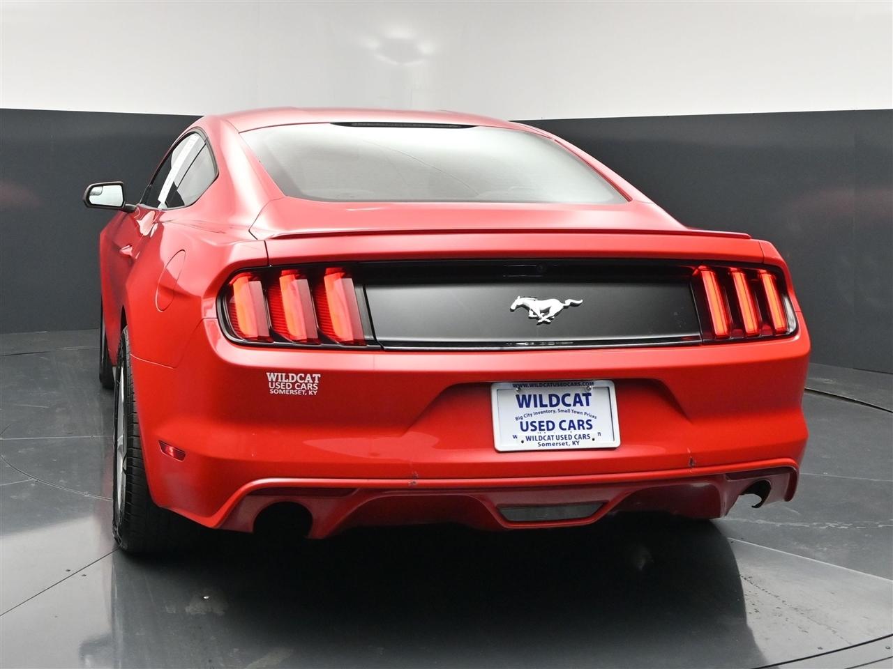 Ford Mustang EcoBoost Coupe 2015