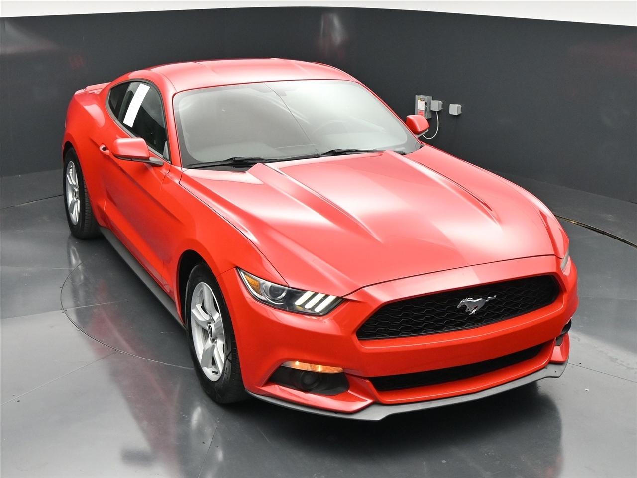 Ford Mustang EcoBoost Coupe 2015