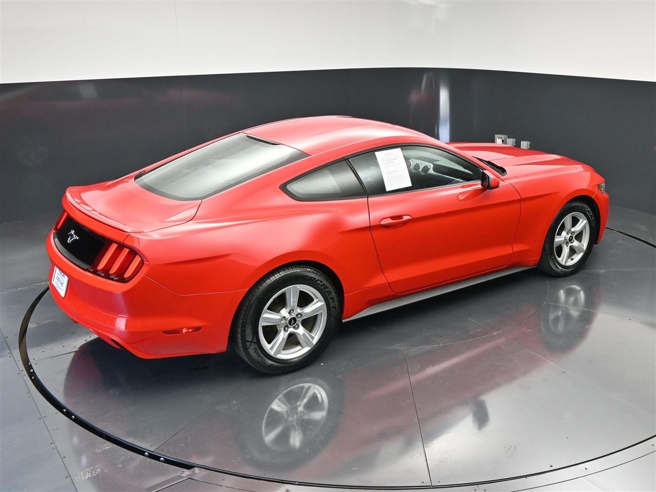 Ford Mustang EcoBoost Coupe 2015