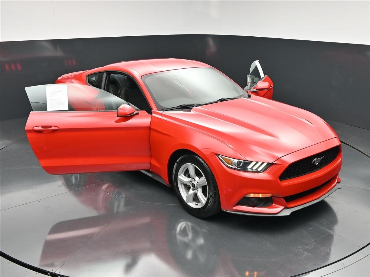 Ford Mustang EcoBoost Coupe 2015