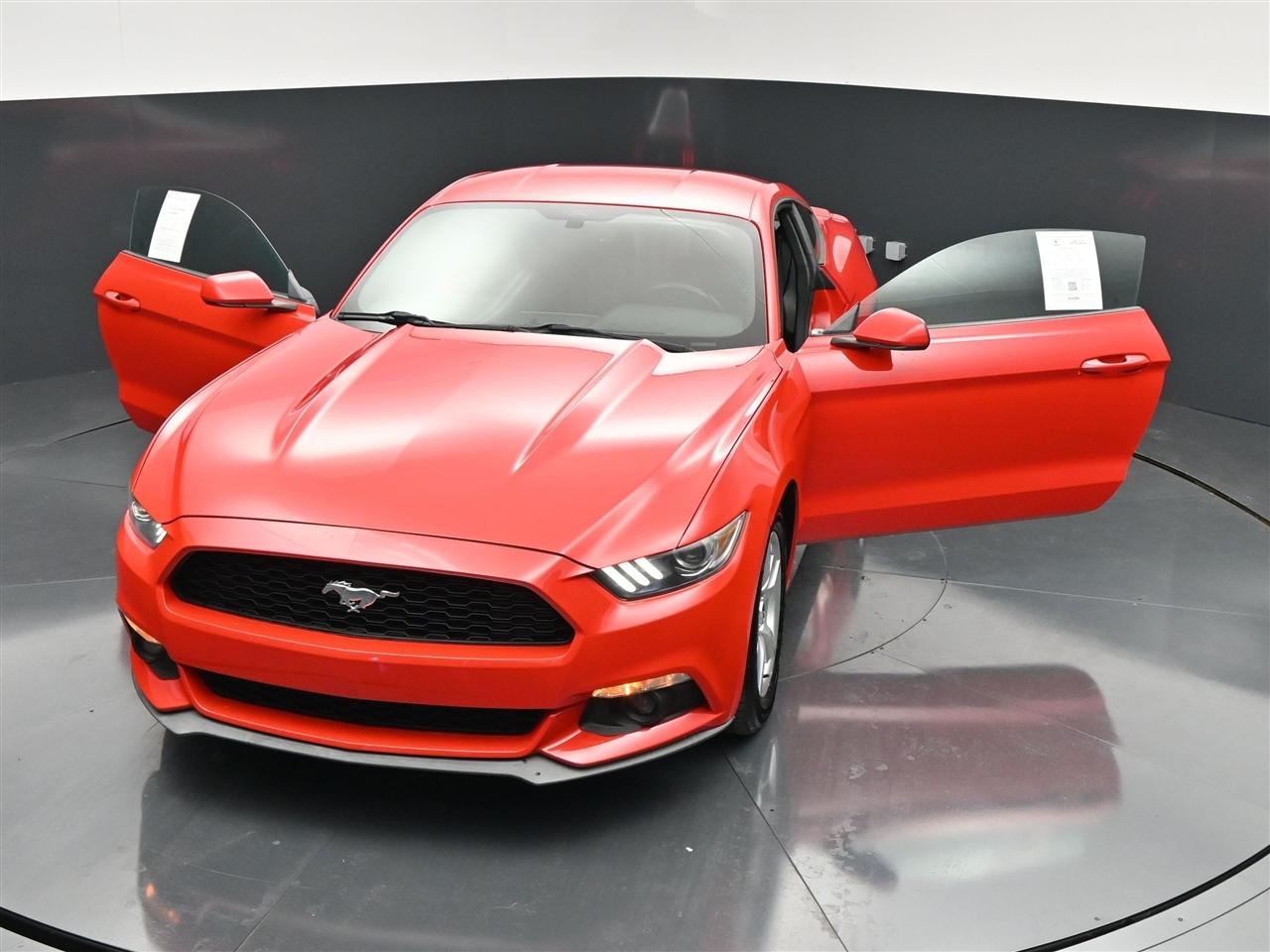Ford Mustang EcoBoost Coupe 2015