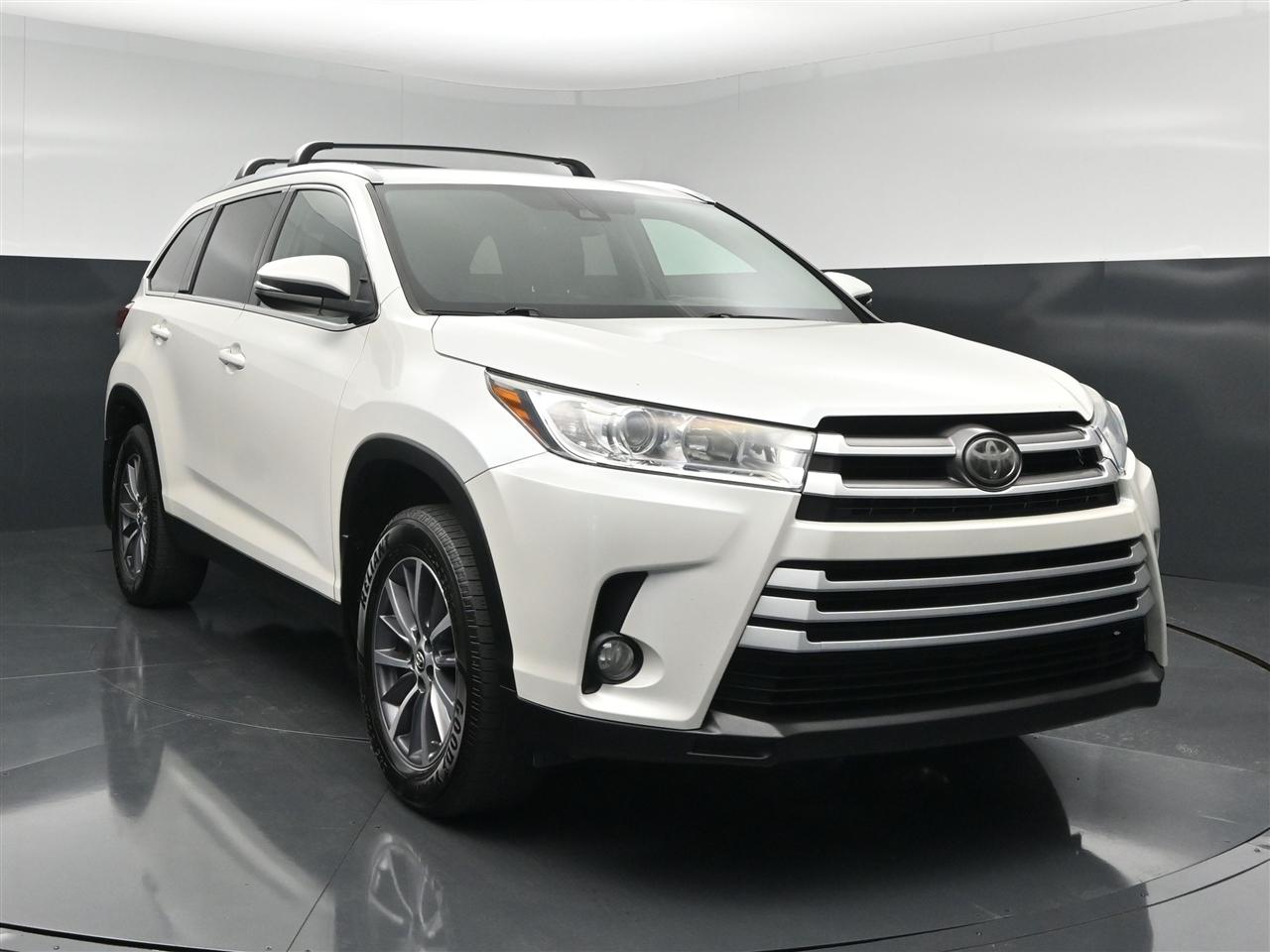 Toyota Highlander XLE AWD V6 2019