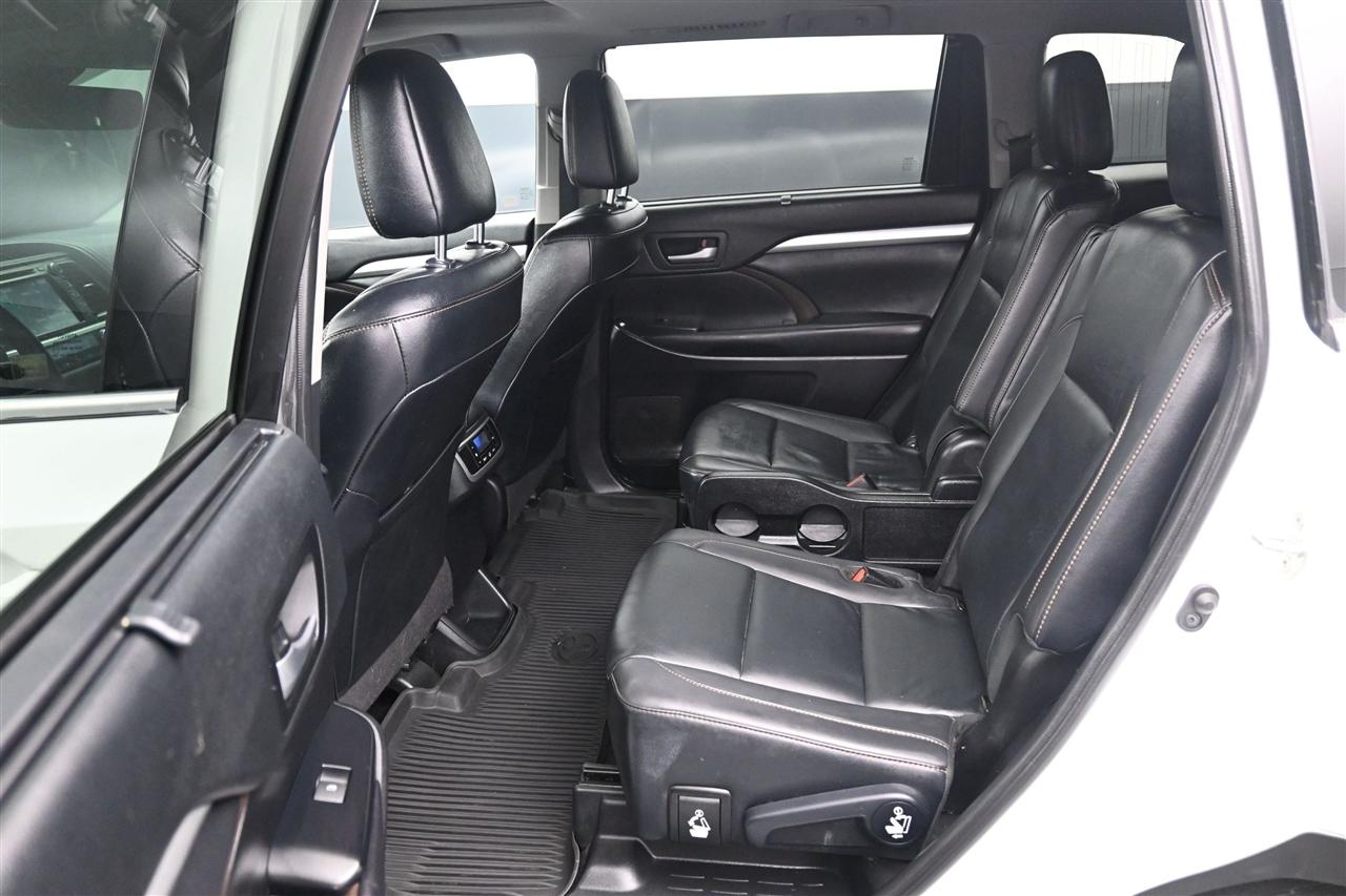 Toyota Highlander XLE AWD V6 2019