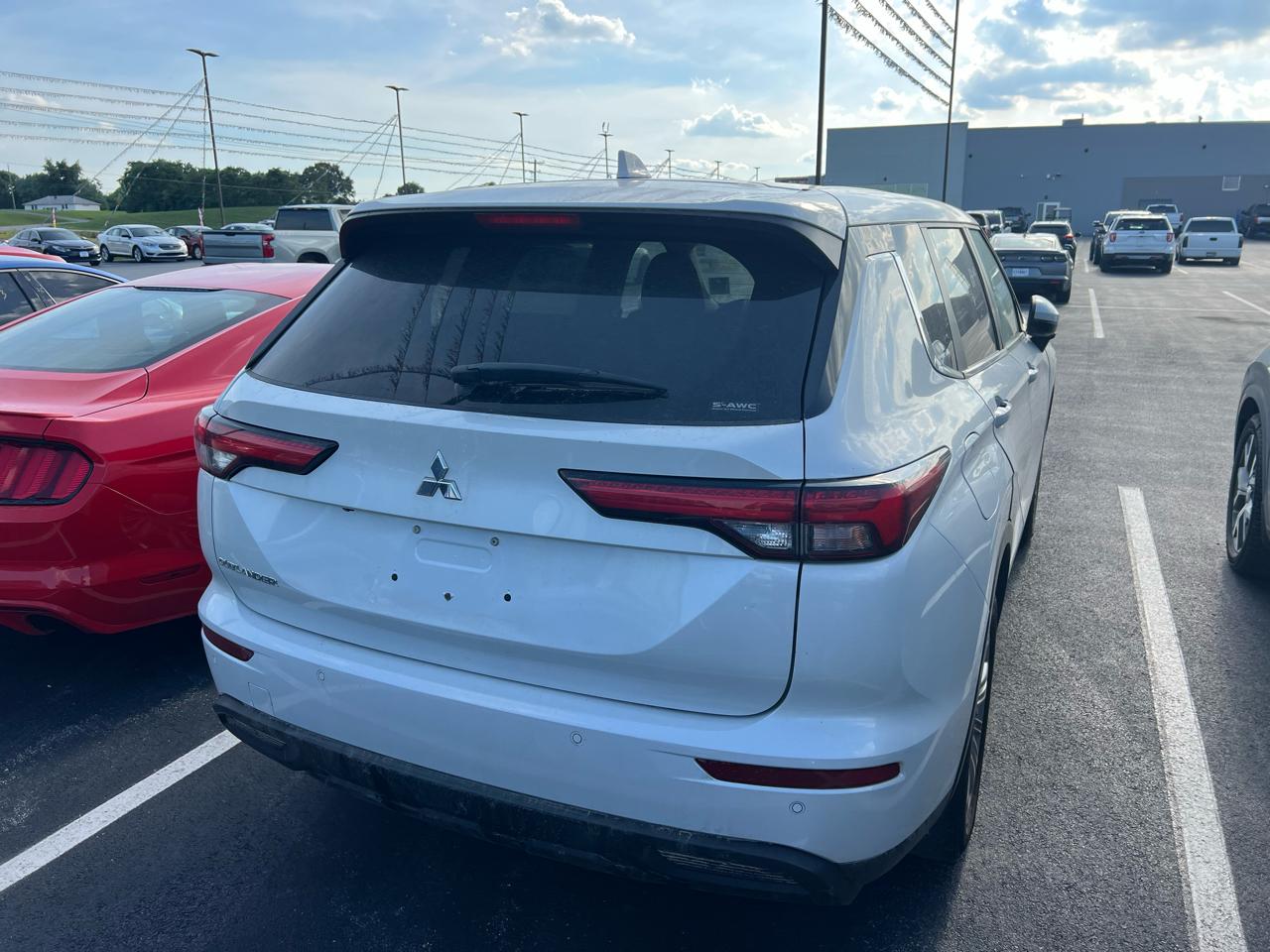 Mitsubishi Outlander ES 4WD 2022