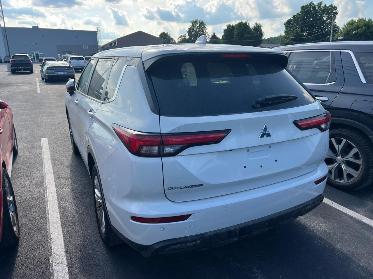 Mitsubishi Outlander ES 4WD 2022