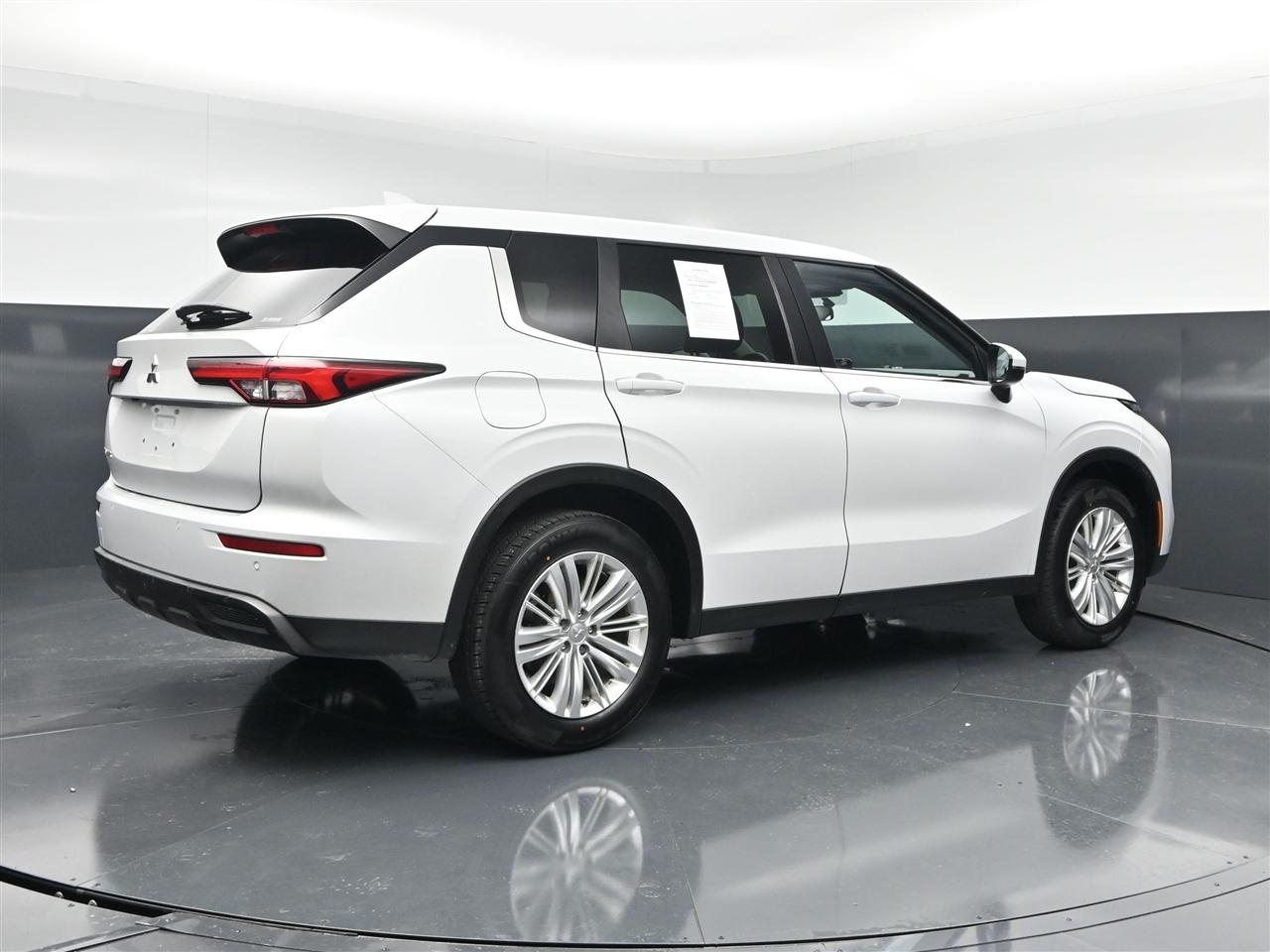 Mitsubishi Outlander ES 4WD 2022
