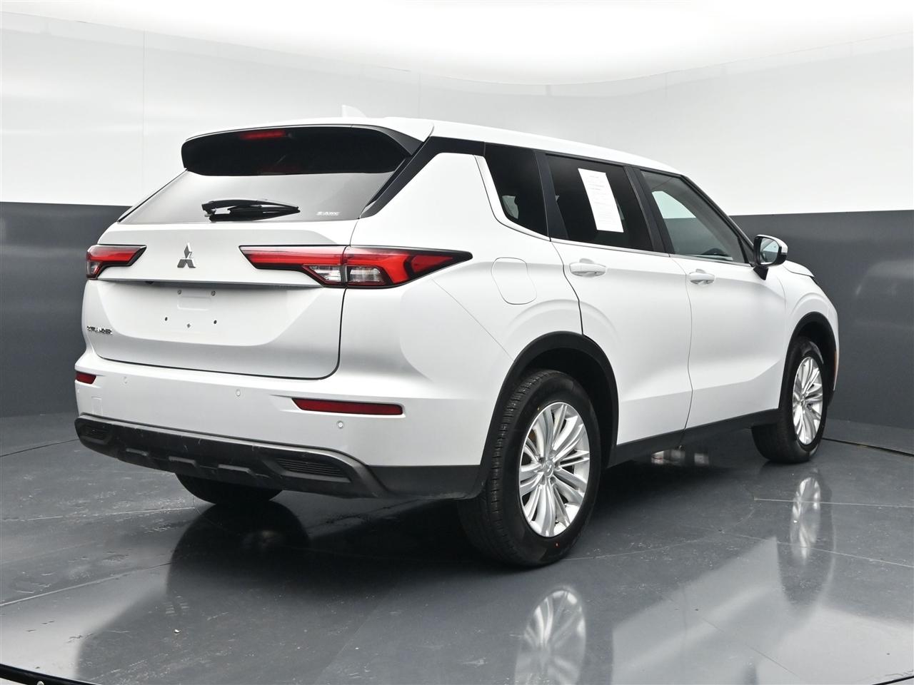 Mitsubishi Outlander ES 4WD 2022