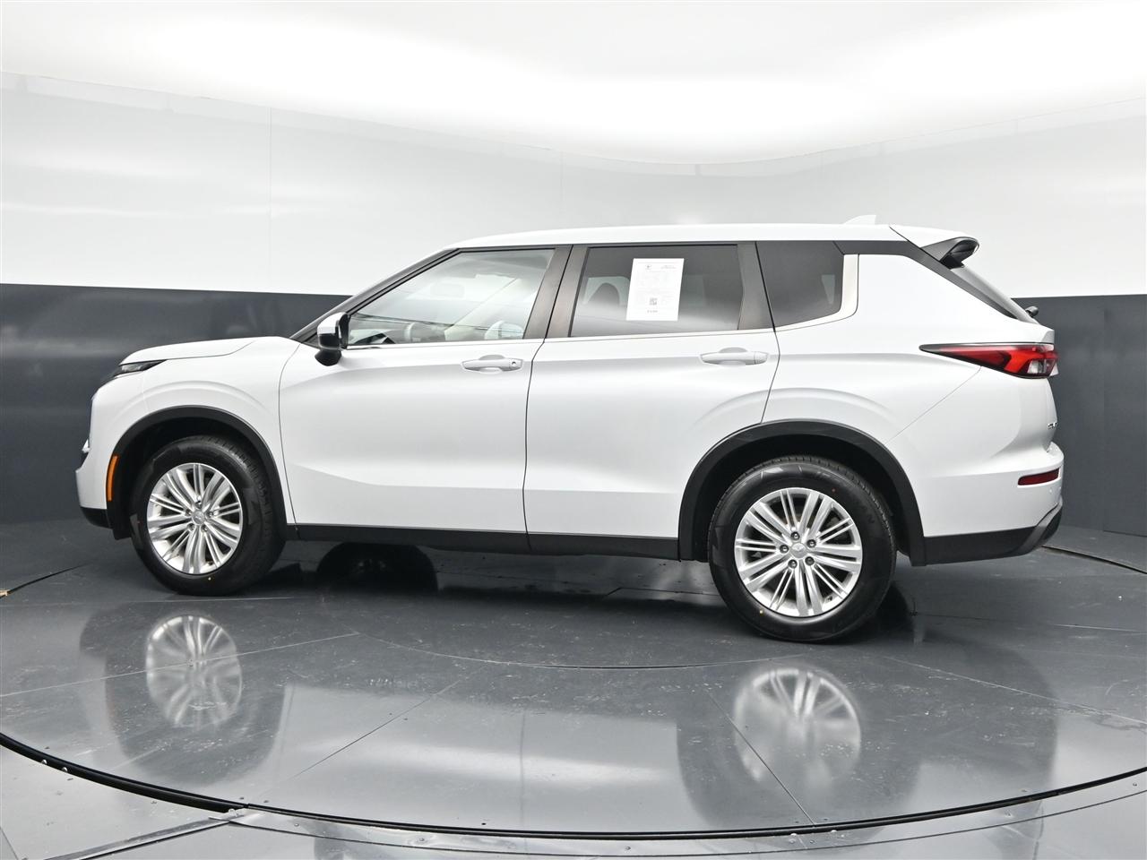 Mitsubishi Outlander ES 4WD 2022