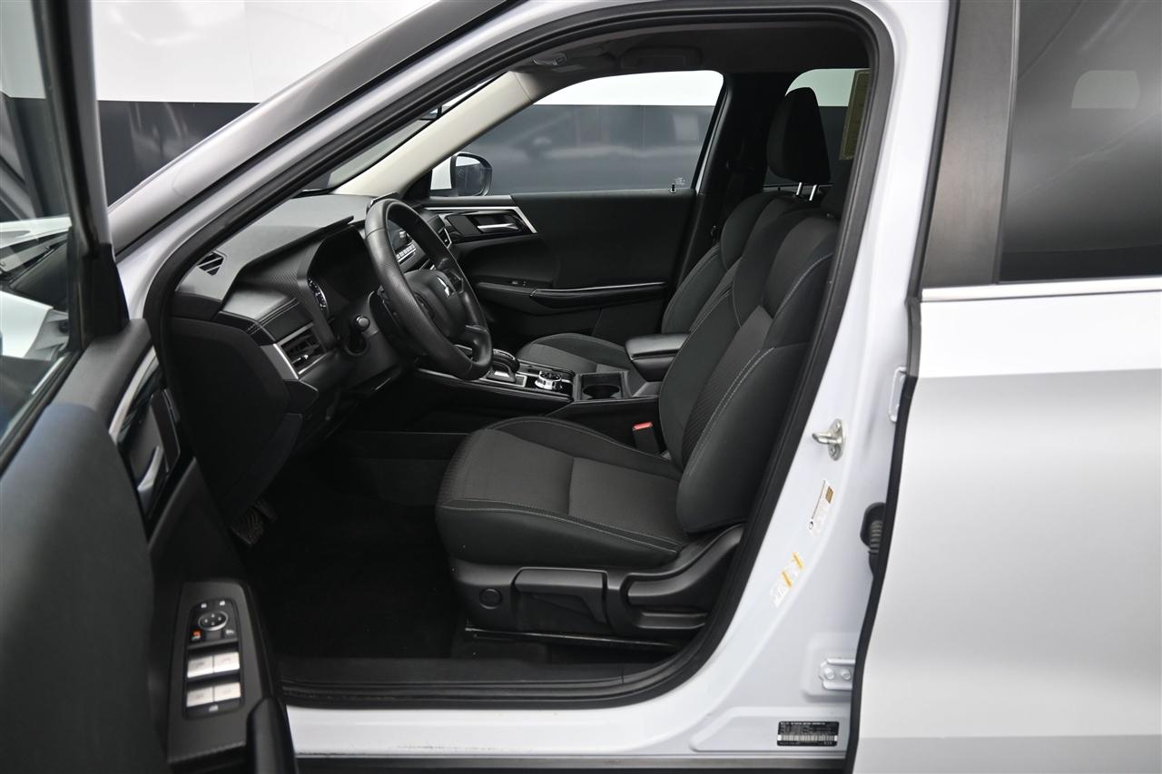 Mitsubishi Outlander ES 4WD 2022