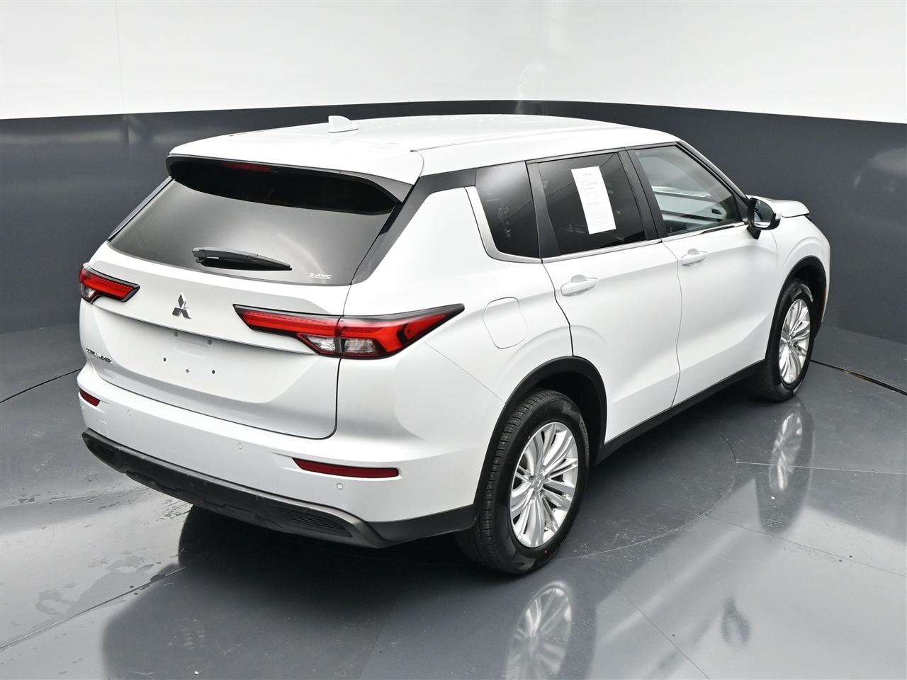 Mitsubishi Outlander ES 4WD 2022