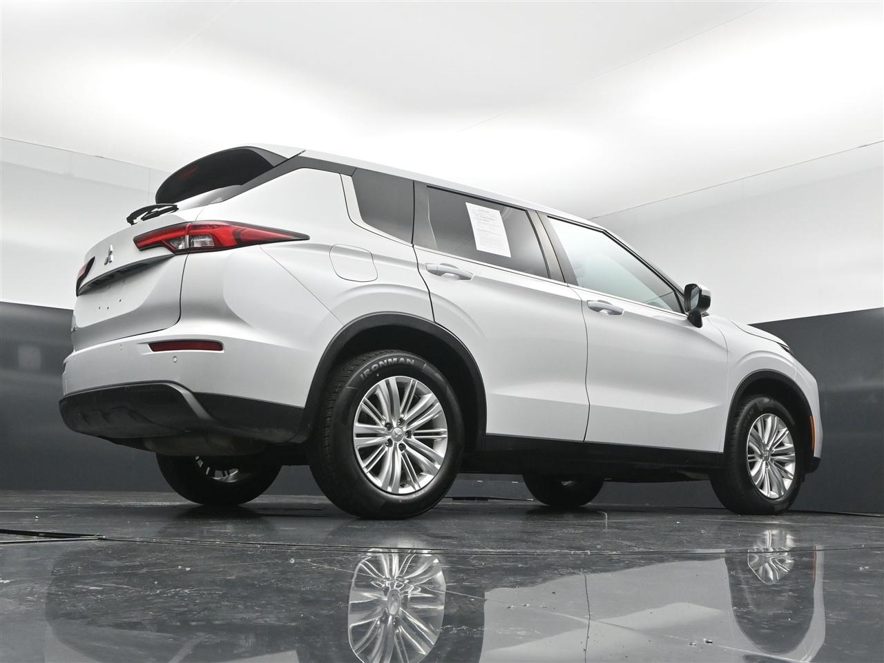 Mitsubishi Outlander ES 4WD 2022