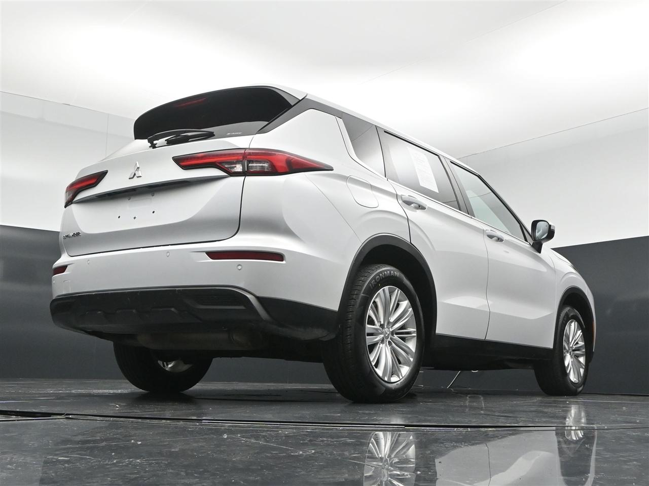 Mitsubishi Outlander ES 4WD 2022