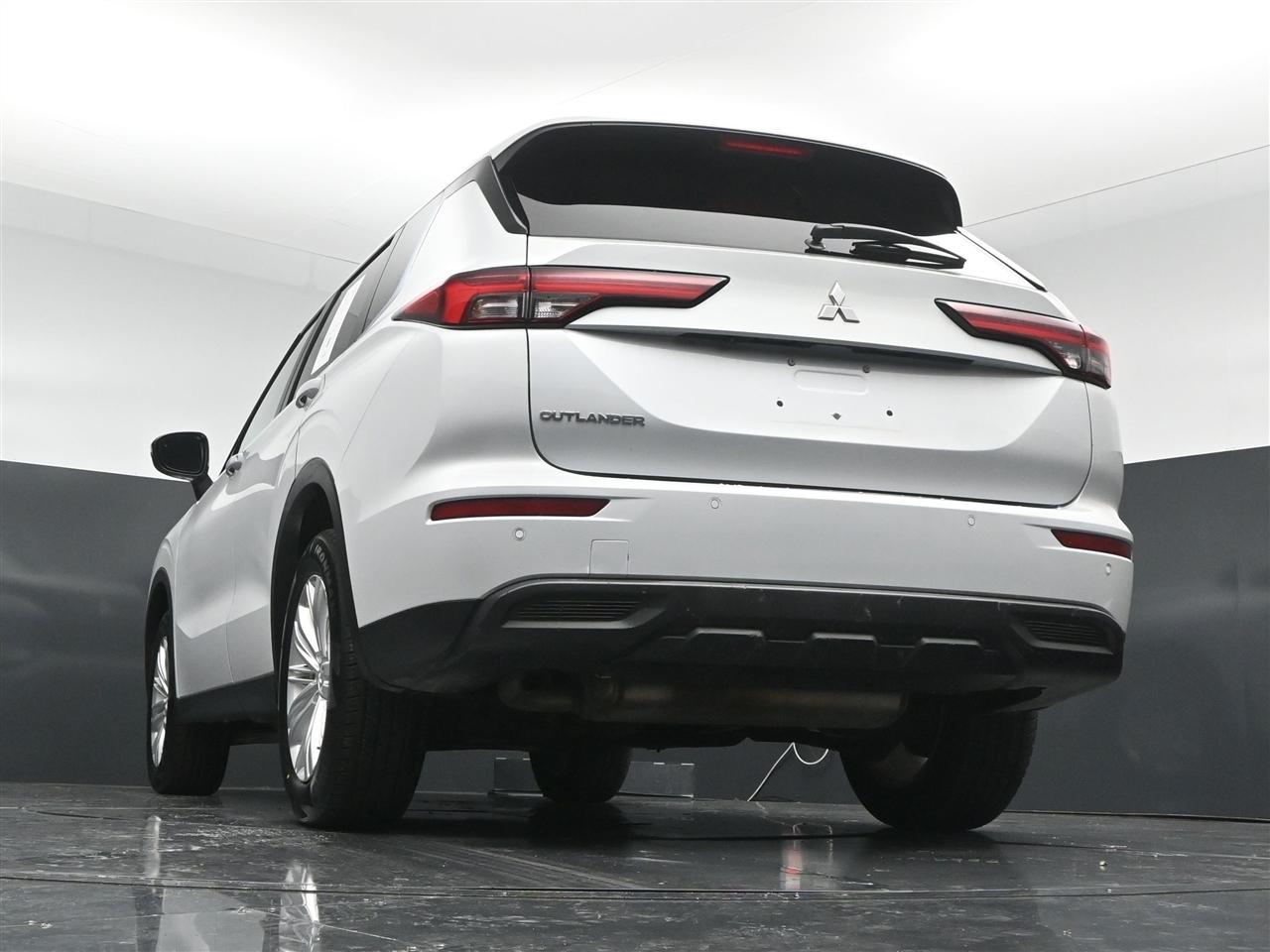 Mitsubishi Outlander ES 4WD 2022