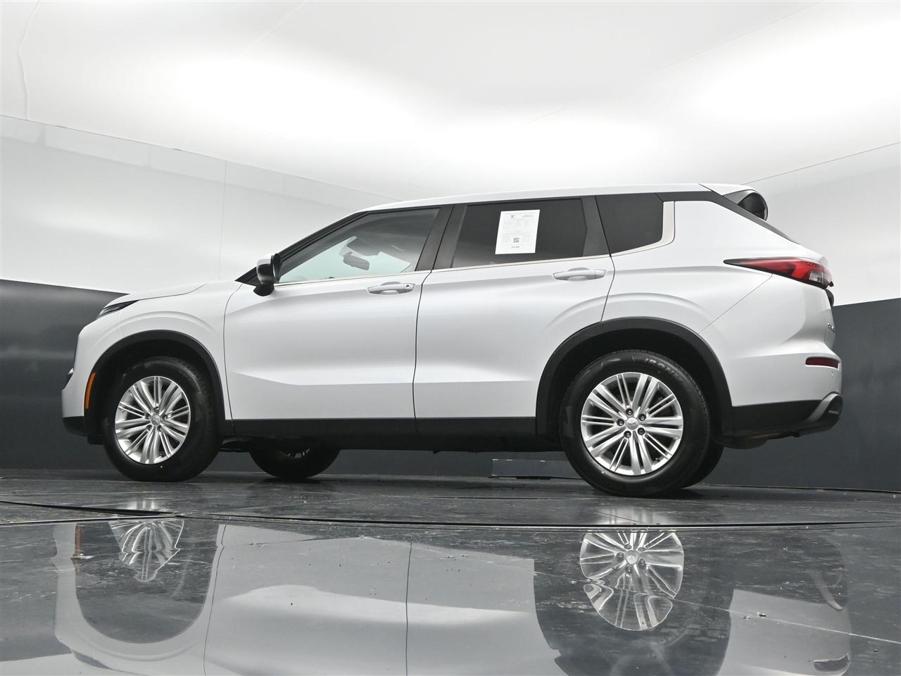 Mitsubishi Outlander ES 4WD 2022