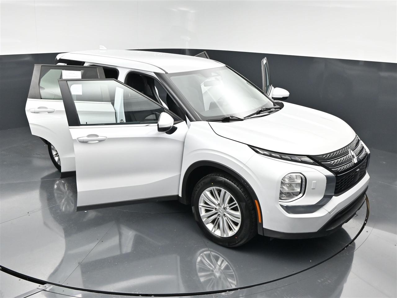 Mitsubishi Outlander ES 4WD 2022