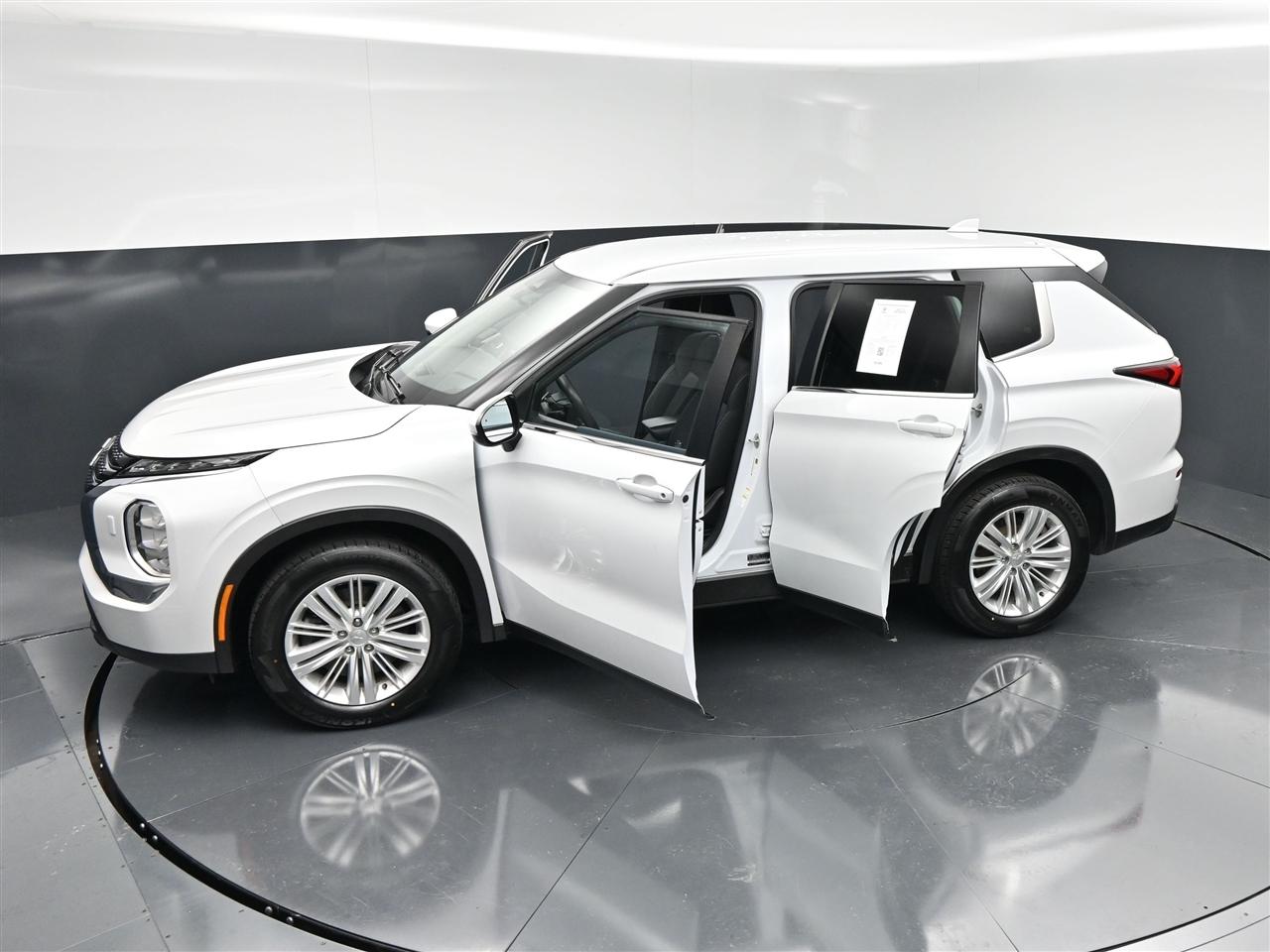 Mitsubishi Outlander ES 4WD 2022