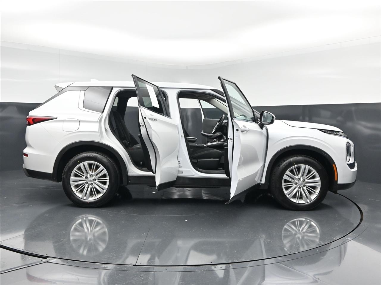 Mitsubishi Outlander ES 4WD 2022