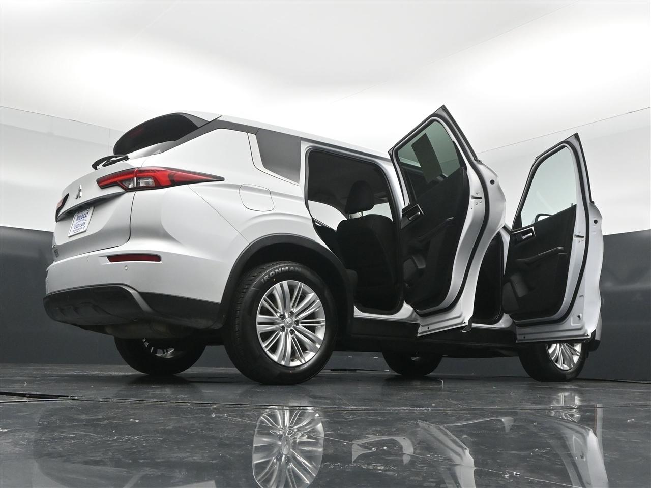 Mitsubishi Outlander ES 4WD 2022