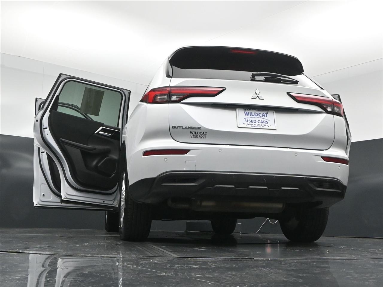 Mitsubishi Outlander ES 4WD 2022