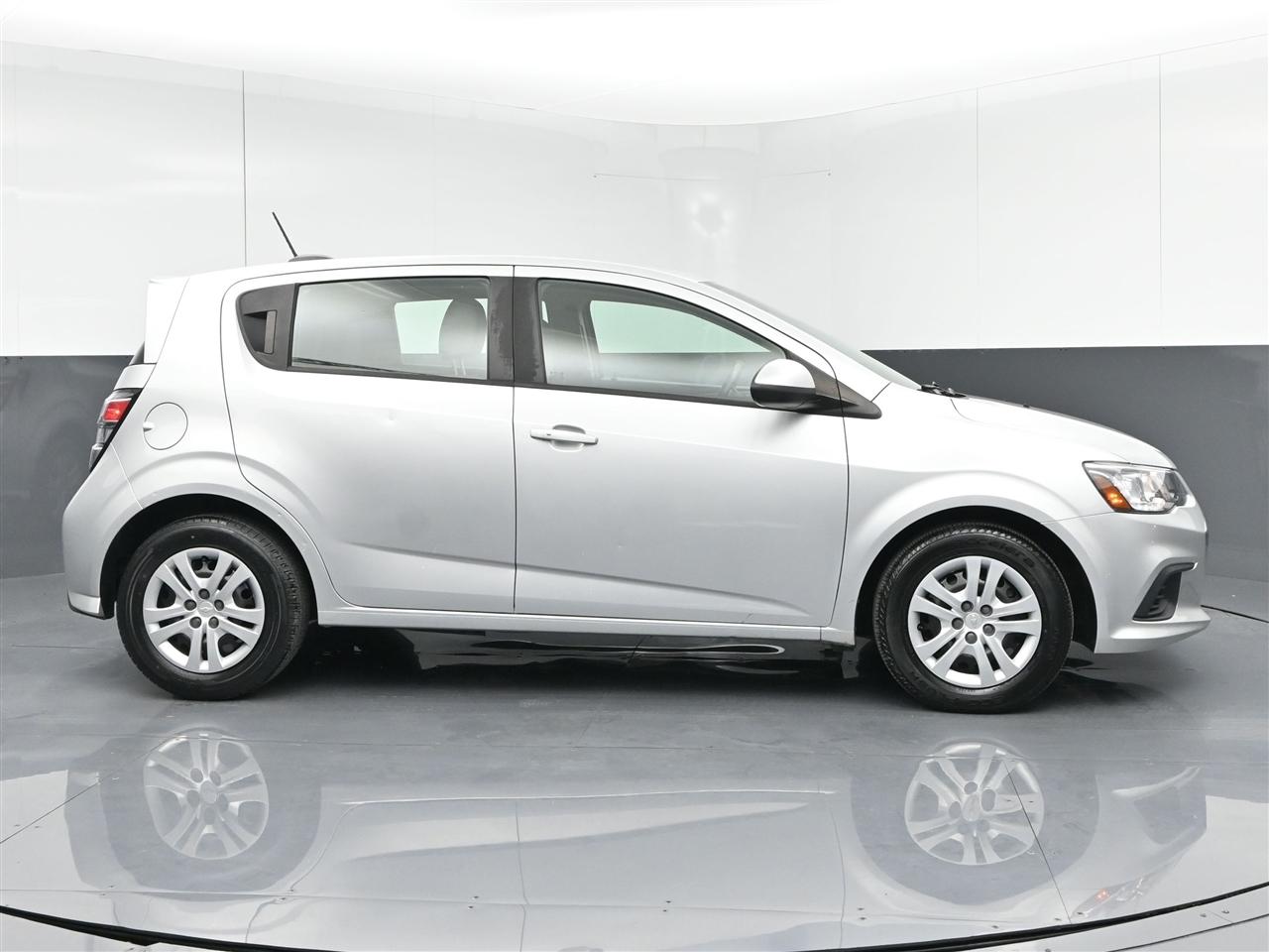 Chevrolet Sonic FL Auto Hatchback 2020