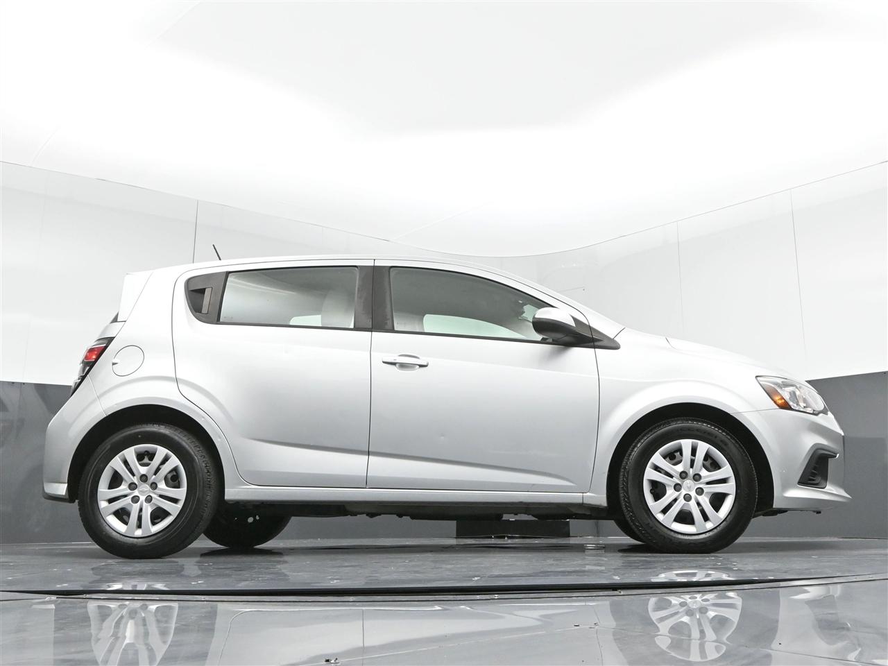Chevrolet Sonic FL Auto Hatchback 2020