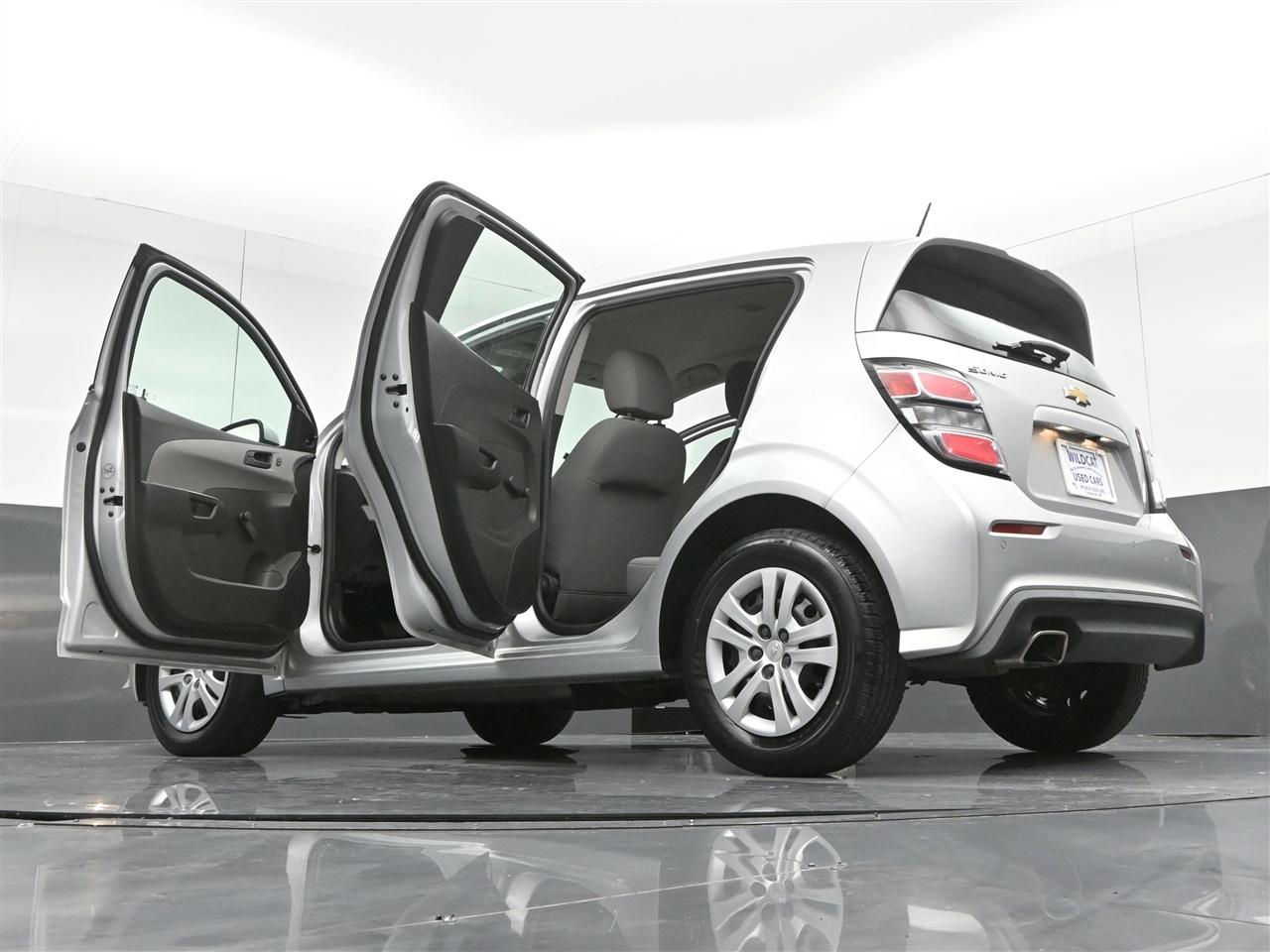 Chevrolet Sonic FL Auto Hatchback 2020