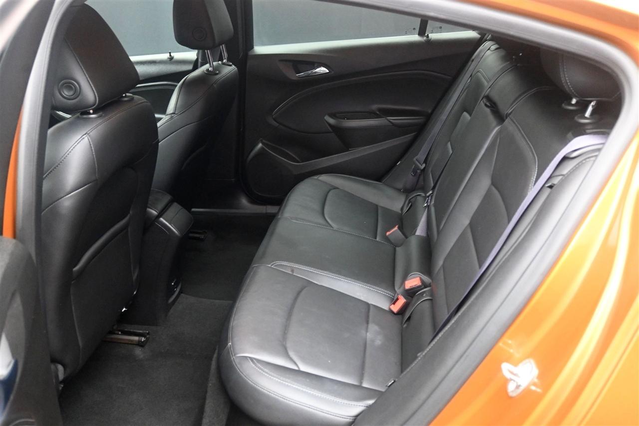 Chevrolet Cruze Premier Hatchback 2017
