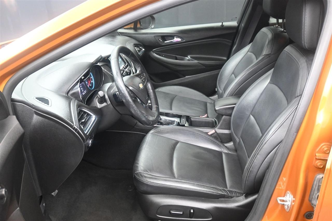 Chevrolet Cruze Premier Hatchback 2017