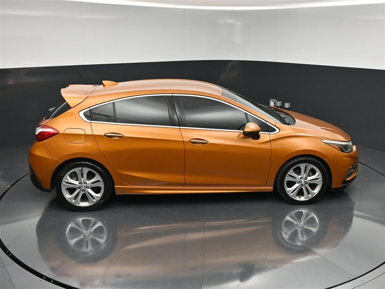 Chevrolet Cruze Premier Hatchback 2017