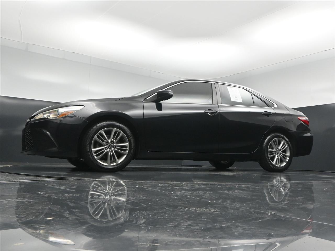 Toyota Camry SE 2017
