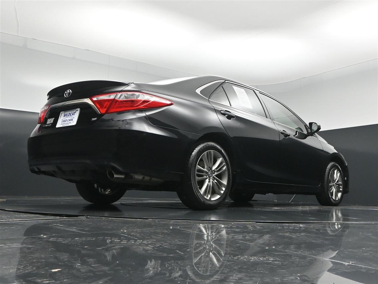 Toyota Camry SE 2017