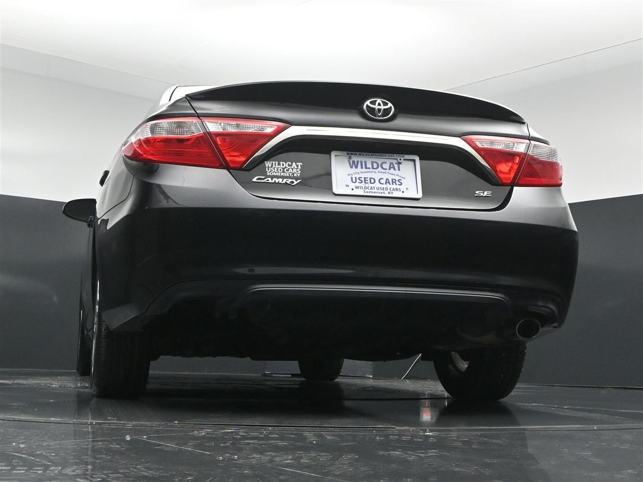 Toyota Camry SE 2017