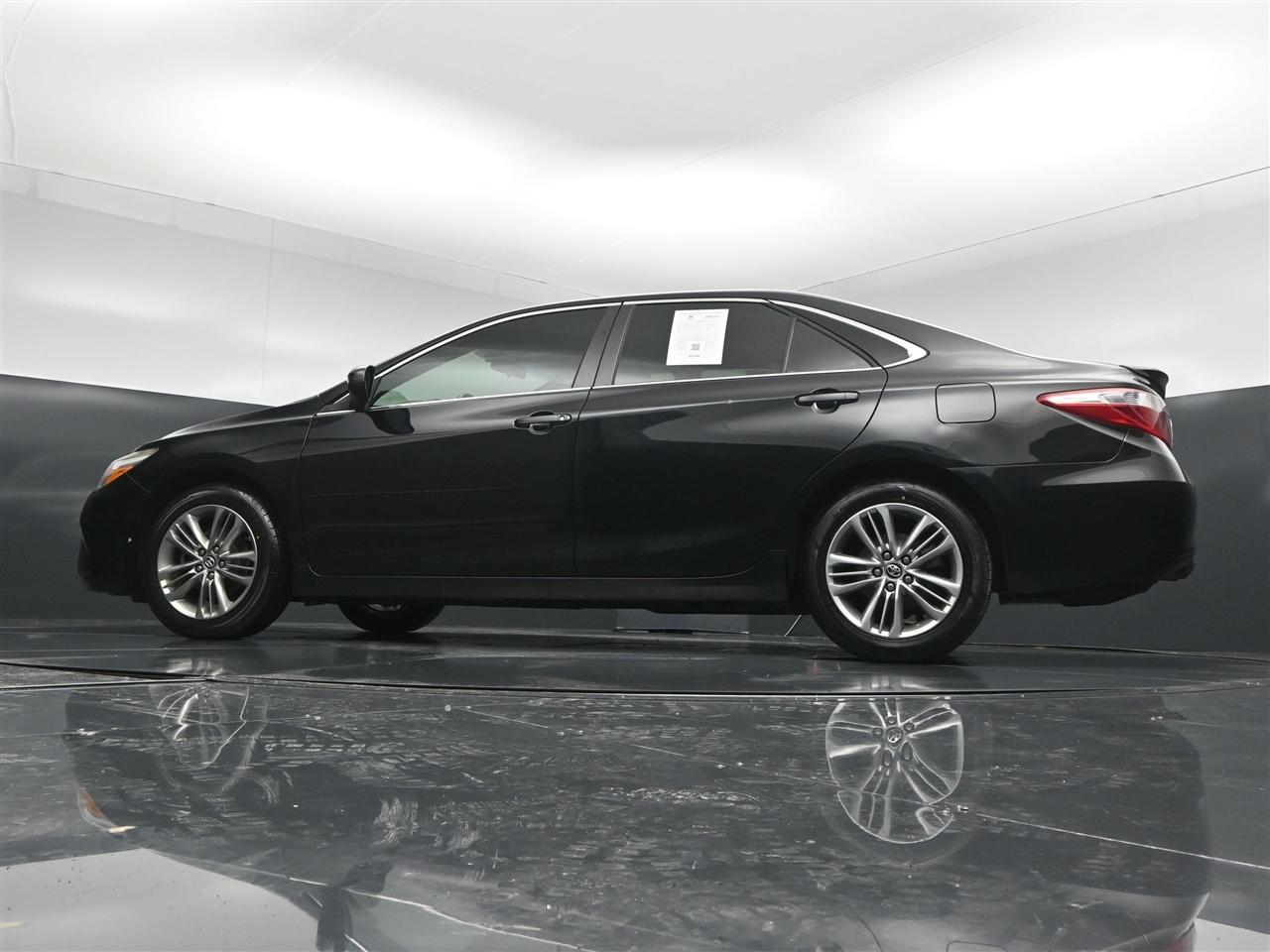Toyota Camry SE 2017