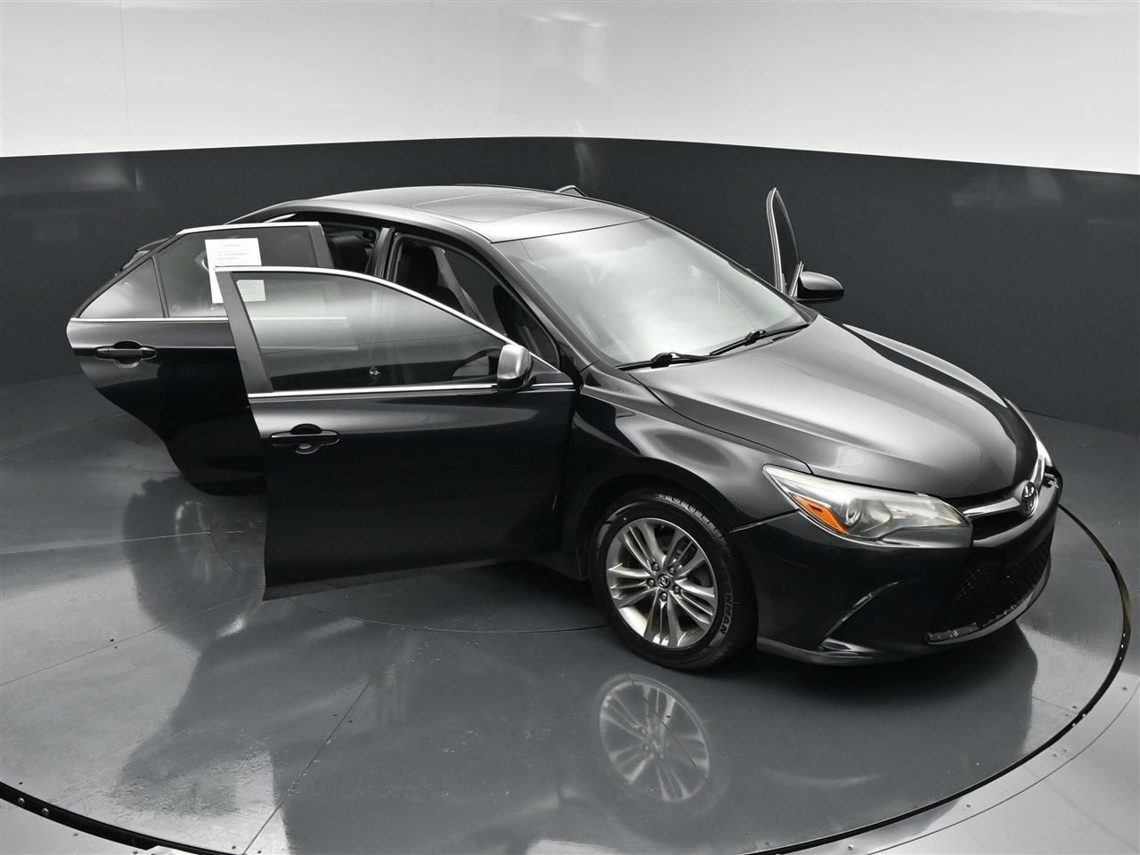 Toyota Camry SE 2017