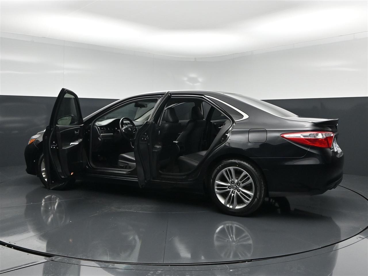 Toyota Camry SE 2017