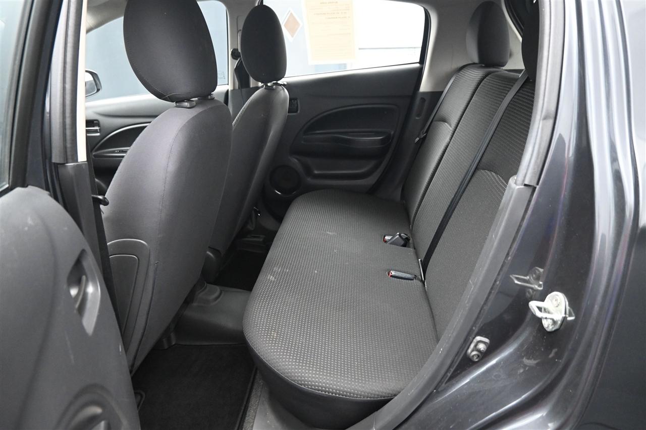 Mitsubishi Mirage DE 2015