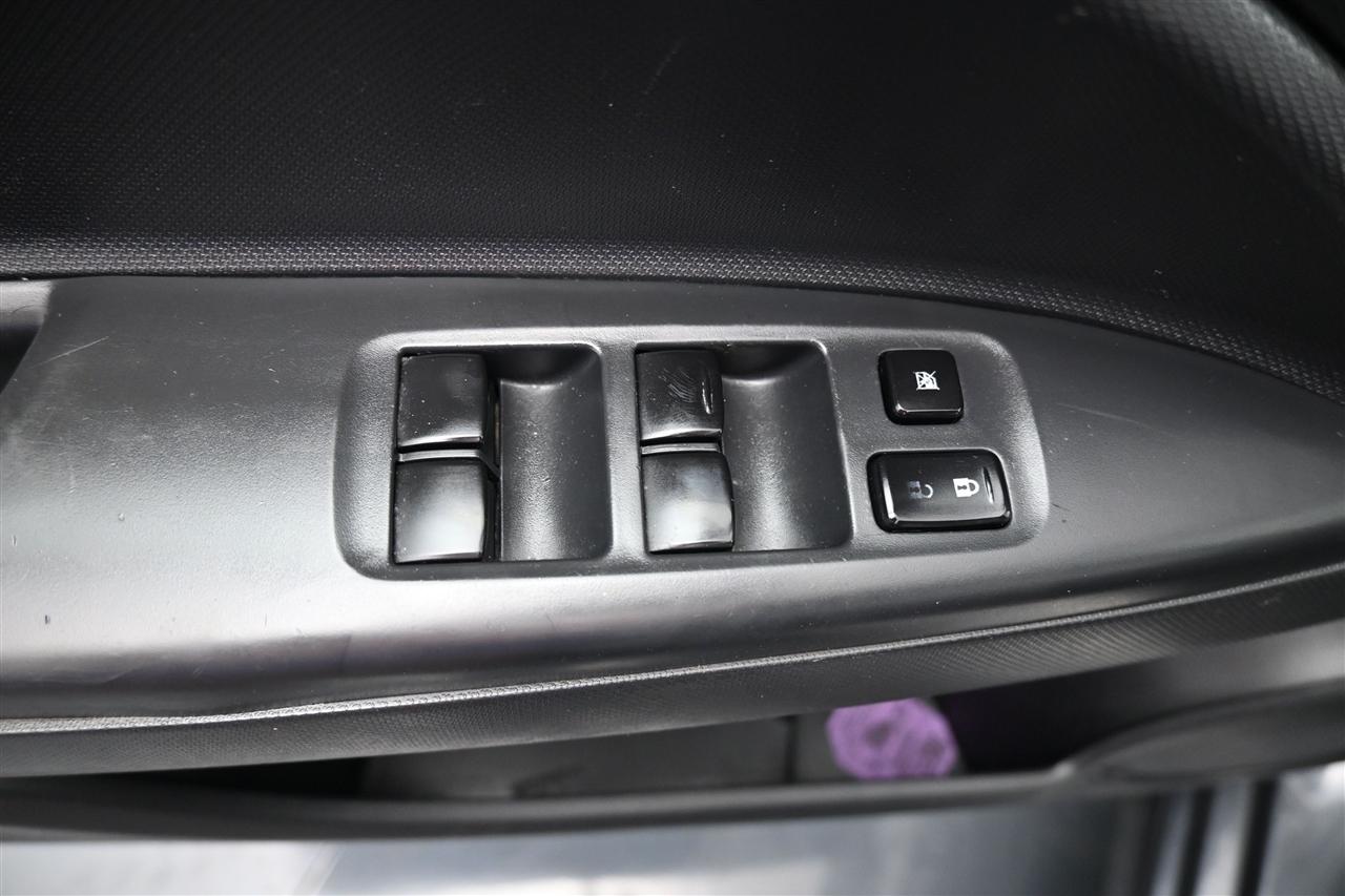 Mitsubishi Mirage DE 2015